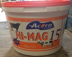 Acorn Hi Mag Mineral Lick Bucket 20KG